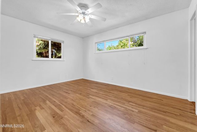 1400 Gault Way, Sparks, NV 89431