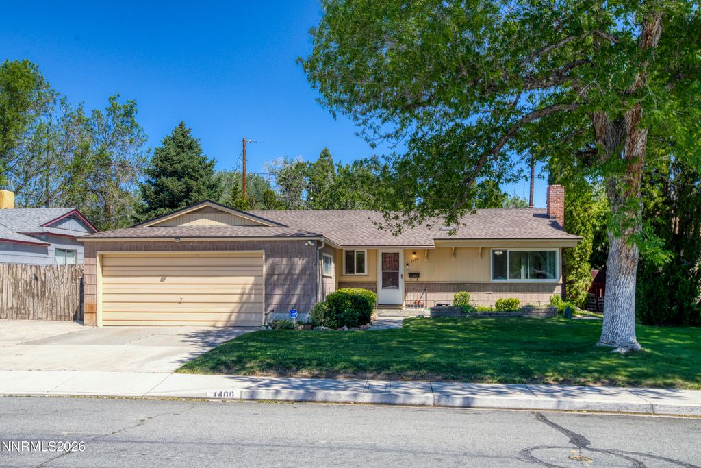 1400 Gault Way, Sparks, NV 89431