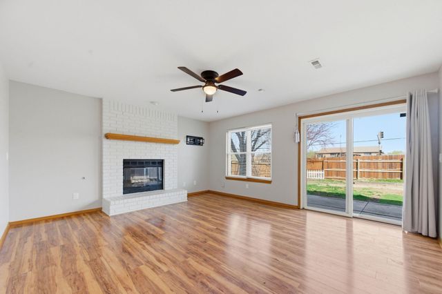 4565 N Eagle Lake Dr, Bel Aire, KS 67220