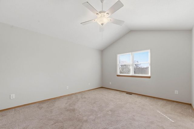 4565 N Eagle Lake Dr, Bel Aire, KS 67220