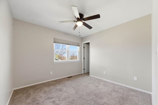 4565 N Eagle Lake Dr, Bel Aire, KS 67220