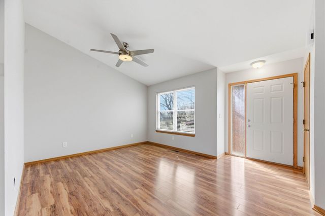 4565 N Eagle Lake Dr, Bel Aire, KS 67220