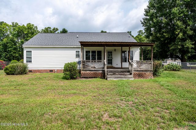 104 Trawick Drive, La Grange, NC 28551