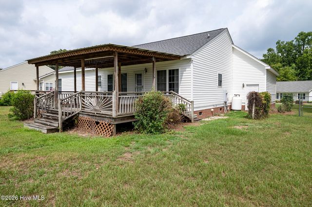 104 Trawick Drive, La Grange, NC 28551