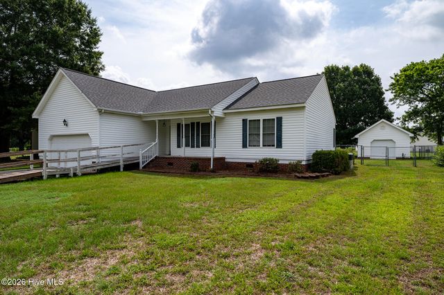 104 Trawick Drive, La Grange, NC 28551