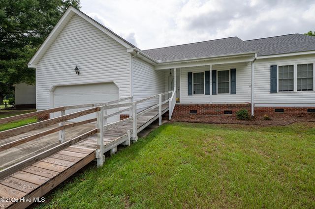 104 Trawick Drive, La Grange, NC 28551