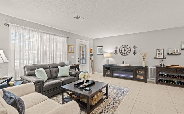 17 Marilyn Ave, St Augustine, FL 32080