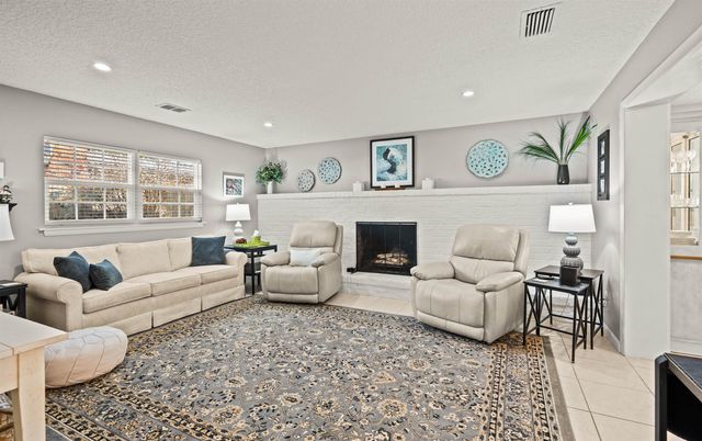 17 Marilyn Ave, St Augustine, FL 32080