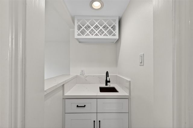 14734 Perthshire Road D, Houston, TX 77079