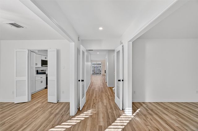 14734 Perthshire Road D, Houston, TX 77079