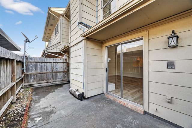 14734 Perthshire Road D, Houston, TX 77079