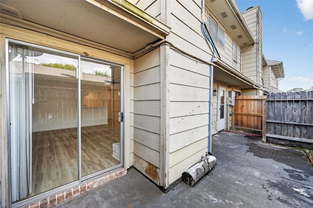 14734 Perthshire Road D, Houston, TX 77079