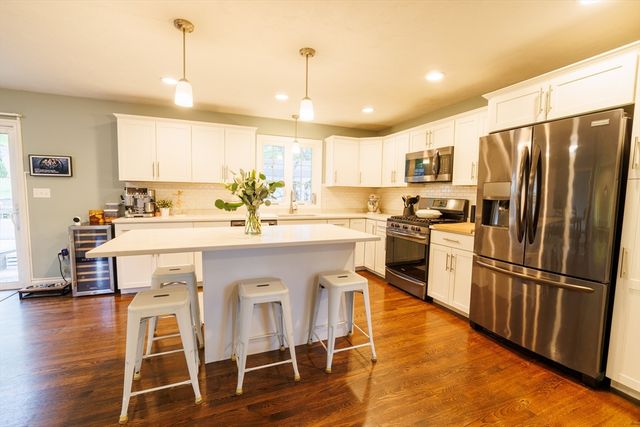 143 South St, Randolph, MA 02368