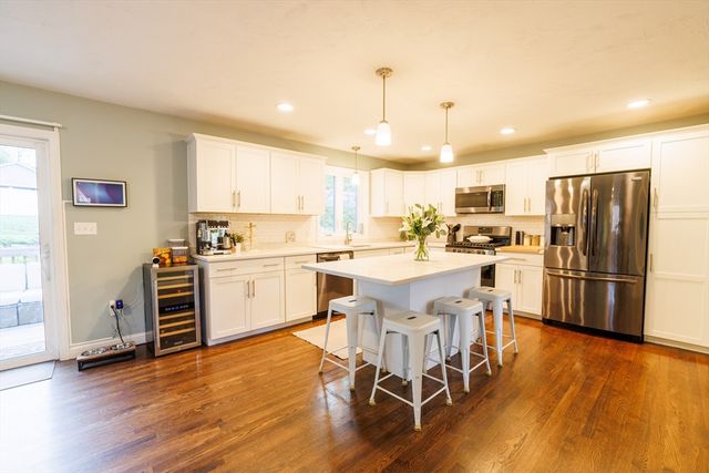 143 South St, Randolph, MA 02368