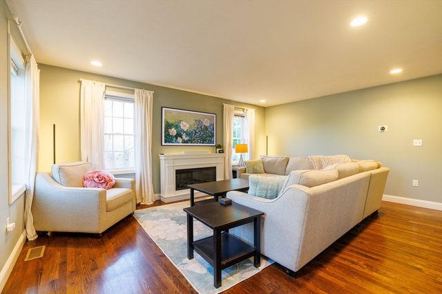 143 South St, Randolph, MA 02368