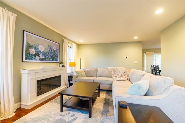 143 South St, Randolph, MA 02368