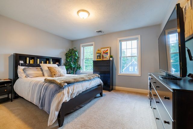 143 South St, Randolph, MA 02368