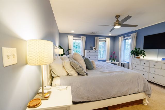 143 South St, Randolph, MA 02368