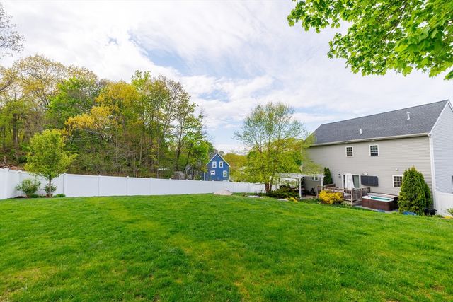 143 South St, Randolph, MA 02368