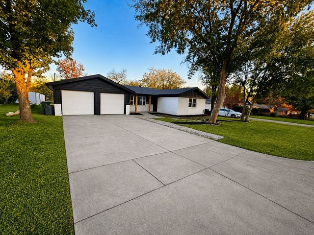 5000 Wyoming Trail, North Richland Hills, TX 76180