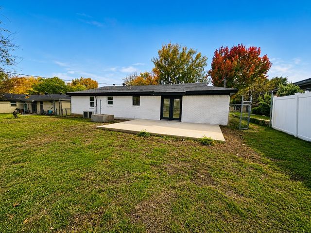 5000 Wyoming Trail, North Richland Hills, TX 76180