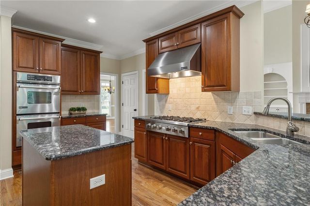 3929 Fort NE Trail, Roswell, GA 30075