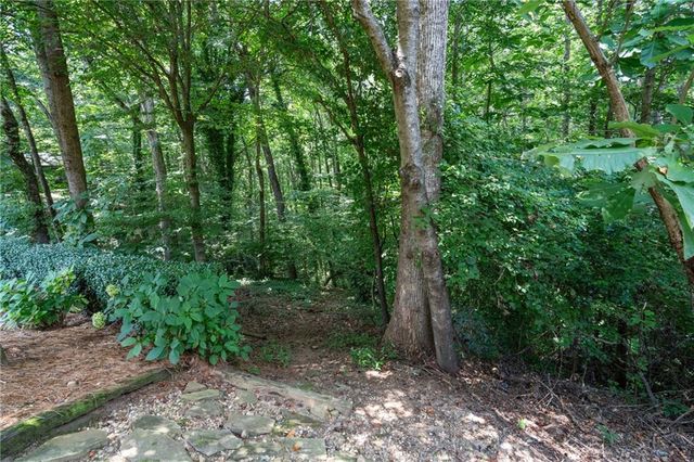 3929 Fort NE Trail, Roswell, GA 30075