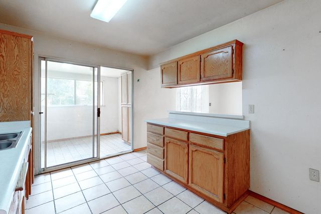 2065 Howlett Ave, Yuba City, CA 95993