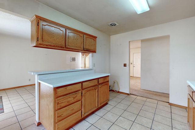 2065 Howlett Ave, Yuba City, CA 95993