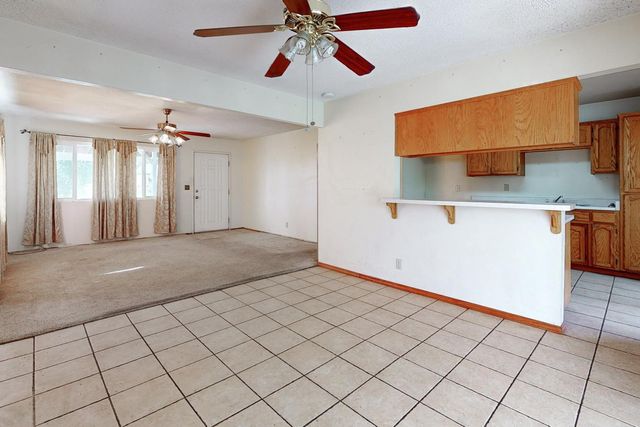 2065 Howlett Ave, Yuba City, CA 95993