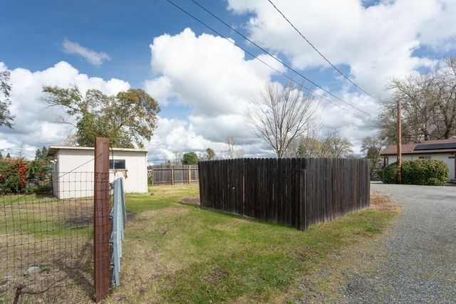 2065 Howlett Ave, Yuba City, CA 95993