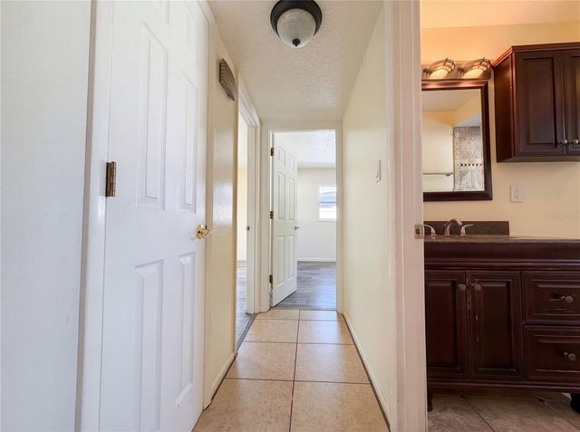 4013 52ND STREET COURT W, Bradenton, FL 34209