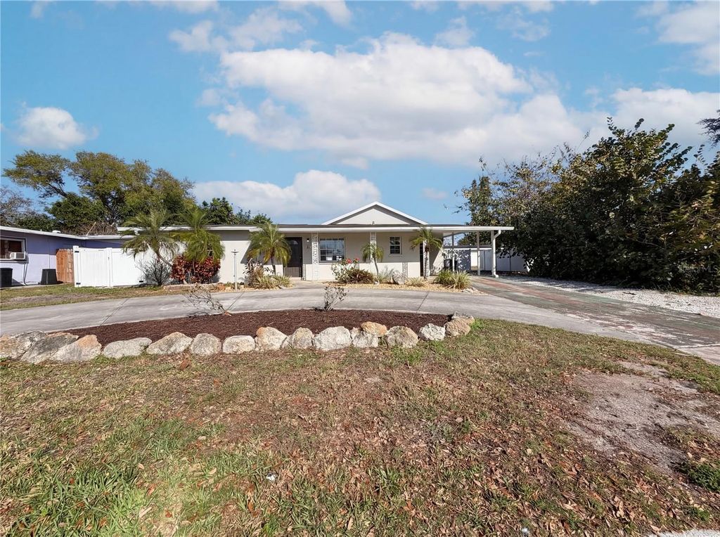 Image 1 of property listing at 4013 52ND STREET COURT W, Bradenton, FL 34209