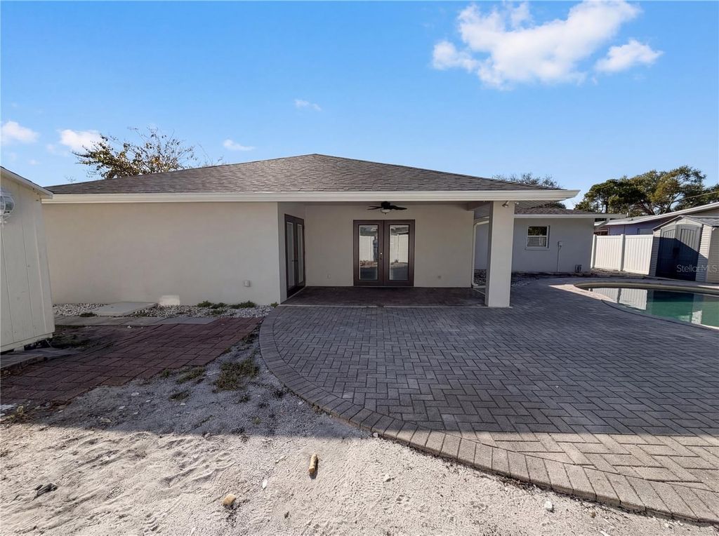 Image 2 of property listing at 4013 52ND STREET COURT W, Bradenton, FL 34209