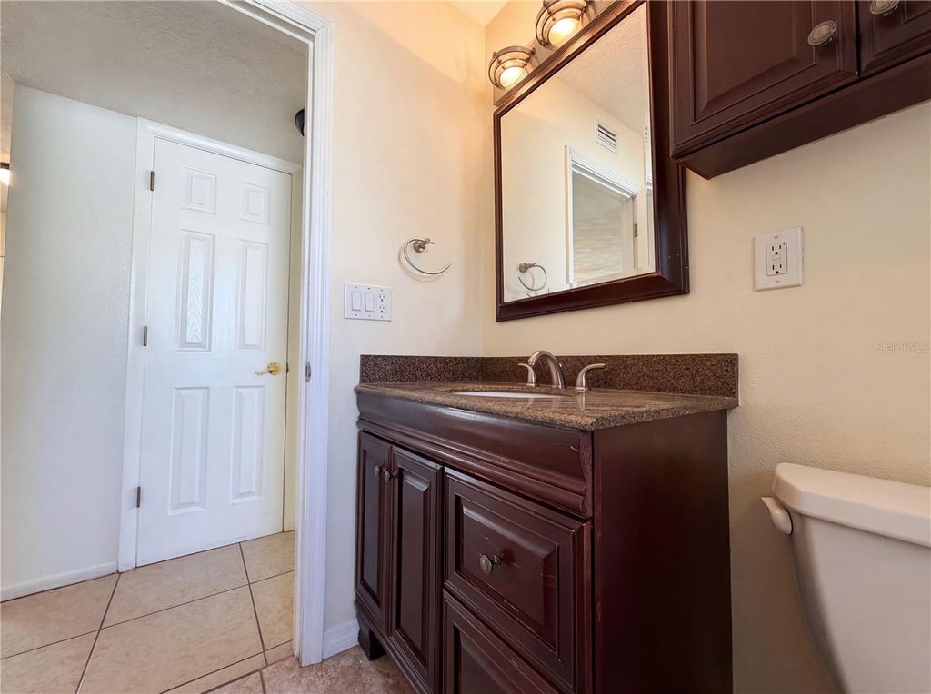 Image 21 of property listing at 4013 52ND STREET COURT W, Bradenton, FL 34209