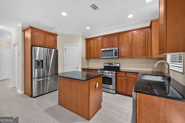 2294 Meadow's End, Duluth, GA 30097