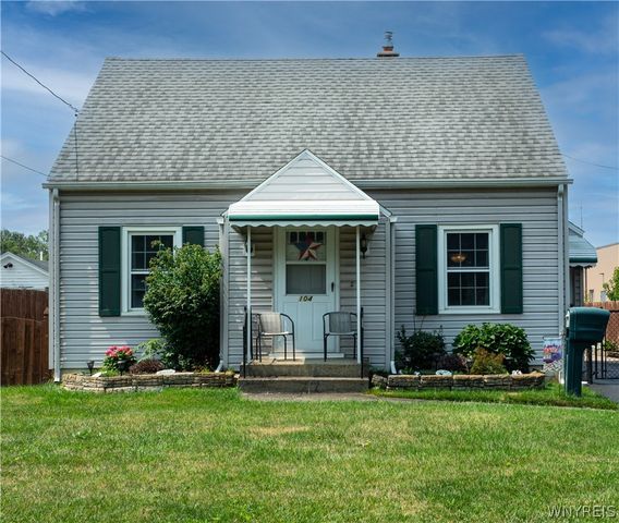 104 Lincoln Street, Lancaster, NY 14043