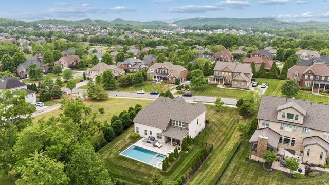 1810 Legacy Cove Ln, Brentwood, TN 37027