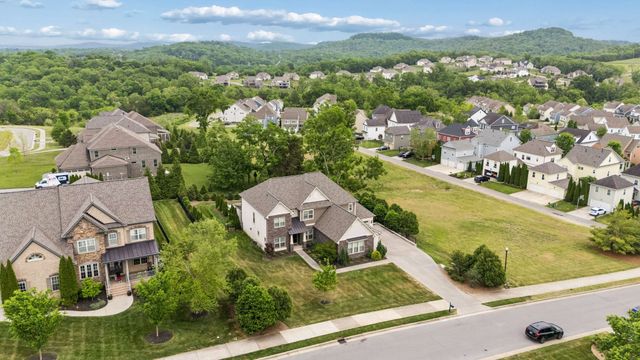 1810 Legacy Cove Ln, Brentwood, TN 37027