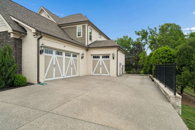 1810 Legacy Cove Ln, Brentwood, TN 37027