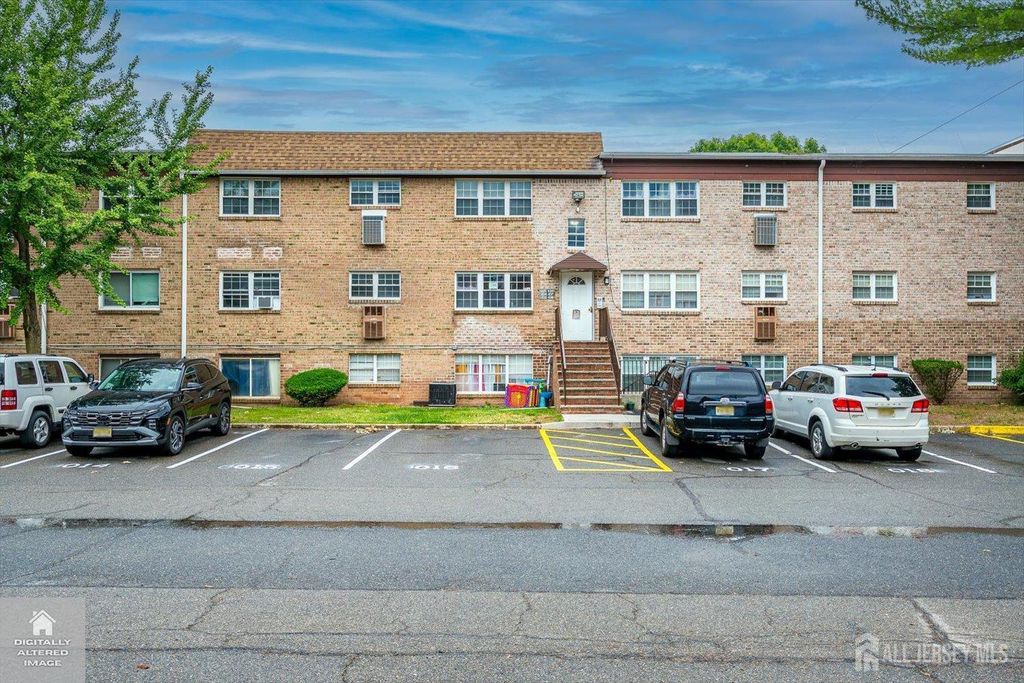 434 College Drive, Edison, NJ 08817