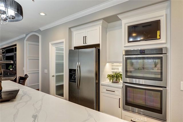 1610 Via Roma Circle, Corona, CA 92881