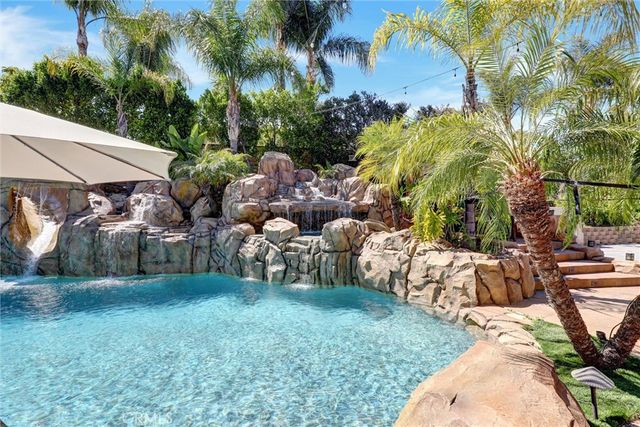 1610 Via Roma Circle, Corona, CA 92881