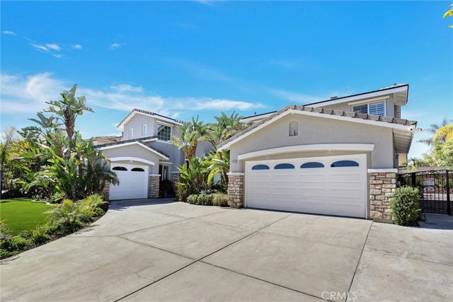 1610 Via Roma Circle, Corona, CA 92881