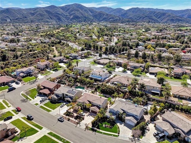 1610 Via Roma Circle, Corona, CA 92881