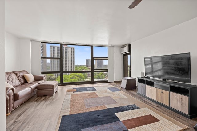 2605 S Indiana Avenue 1007, Chicago, IL 60616