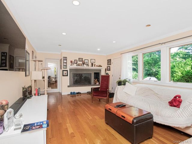 35 Barnard Road, New Rochelle, NY 10801
