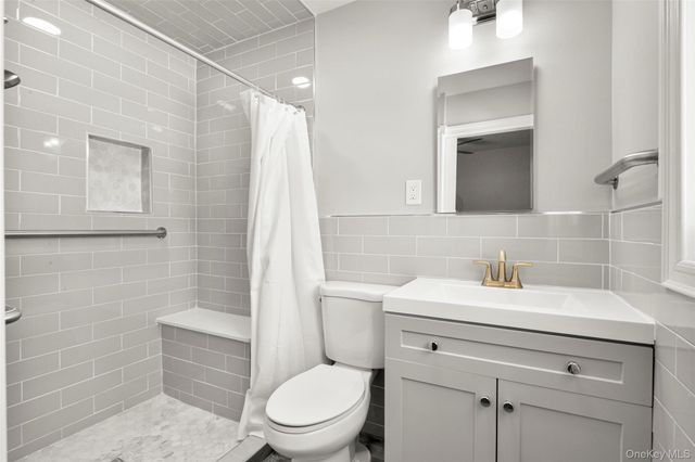 60 Holland Street, Harrison, NY 10528