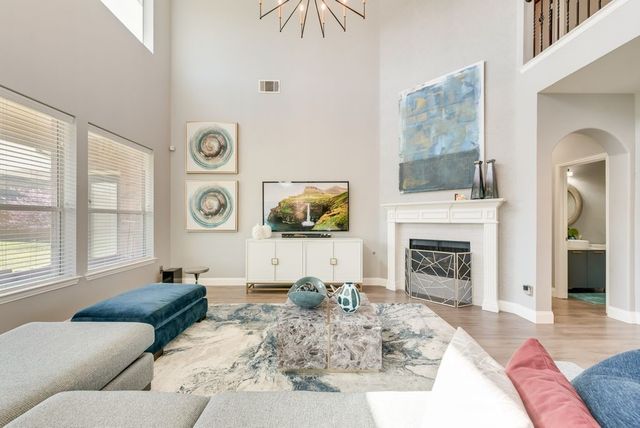 2335 Clark Trail, Grand Prairie, TX 75052