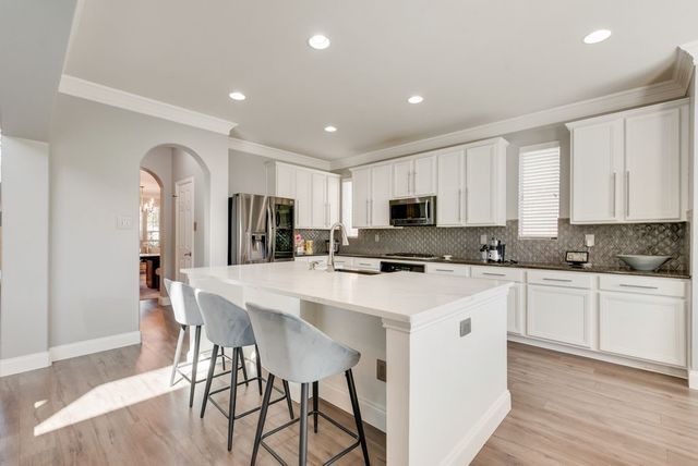 2335 Clark Trail, Grand Prairie, TX 75052